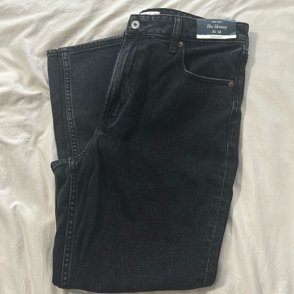 BNWT Abercrombie Curve Love Skinny Jeans